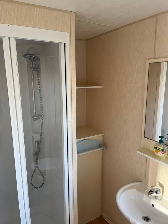 צ'אפל סנט לאונרדס Golden Palm Resort Pg163 מראה חיצוני תמונה